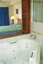 OPEN PLAN WITH SPA