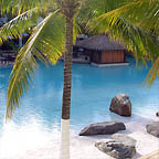 SWIM UP POOL BAR