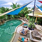 RELAX AT THE POOL