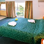 ONE BEDROOM SUITE