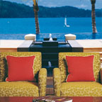 BEACH CLUB LOUNGE