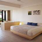 BEACHFRONT ROOM