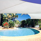 LARGE SALTWATER POOL