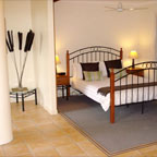 QUEEN BEDS