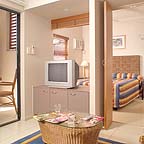 ONE BEDROOM APARTMENT