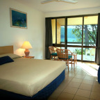 ISLAND VIEW ROOM