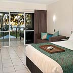 RESORT ROOM