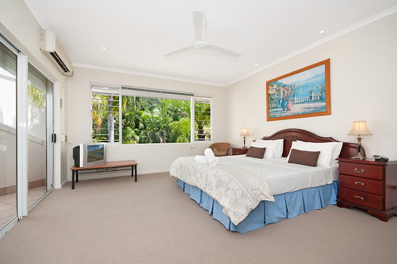 AVAILABLE IN 1, 2, 3 AND 4 BEDROOM VILLAS