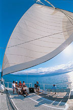 SAILING HOME