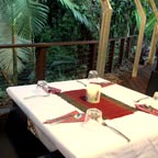 LUNCH IN RAINFOREST SETTING