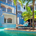 RELAX ON A SUNLOUNGE
