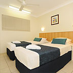 DOUBLE OR TWIN BEDDING