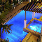 RELAXED ATMOSPHERE