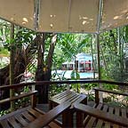 OUTDOOR SEATING ISLAND SUITE