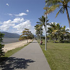 CAIRNS ESPLANADE WALKING PATH
