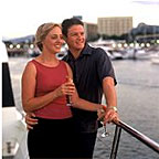 ENJOY VIEWS OF CAIRNS CITY AND THE INLET
