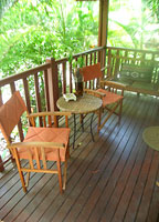 PRIVATE DECK