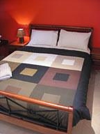 QUEEN BEDS