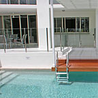PRIVATE SWIM UP DECK