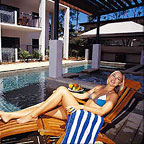 POOL & SPA