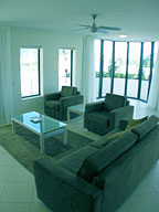 SPACIOUS LOUNGE AREA