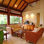 LARGE OPEN AIR LIVING AREA