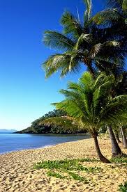 2 MINS TO THE BEACH