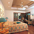 ISLAND SUITE
