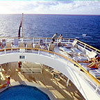 SUNDECK & POOL