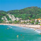 SAFE SWIMMING AT NOOSA MAIN BEACH