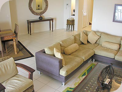 Jack & Newell 1103 - Three Bedroom Apartment