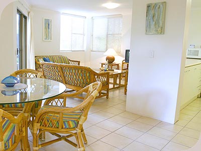 Noosa International - 
