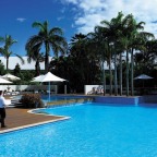 Expansive swimming pool & spas - Shangri La Cairns