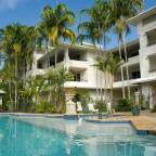 Nestled amongst lush gardens - Mandalay Apartments