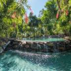 2 stunning freeform swimming pools - Thala Beach Lodge