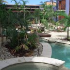 Tropical style accommodation - Southern Cross Atrium
